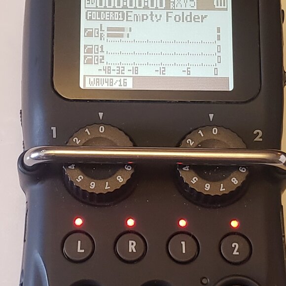 Zoom H5 4-Track Portable Digital Recorder, Black, 24-bit, 96 kHz - Picture 10 of 10